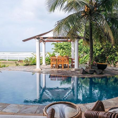 Santi Beach House With Pool & Beach เวลิกามา ภายนอก รูปภาพ