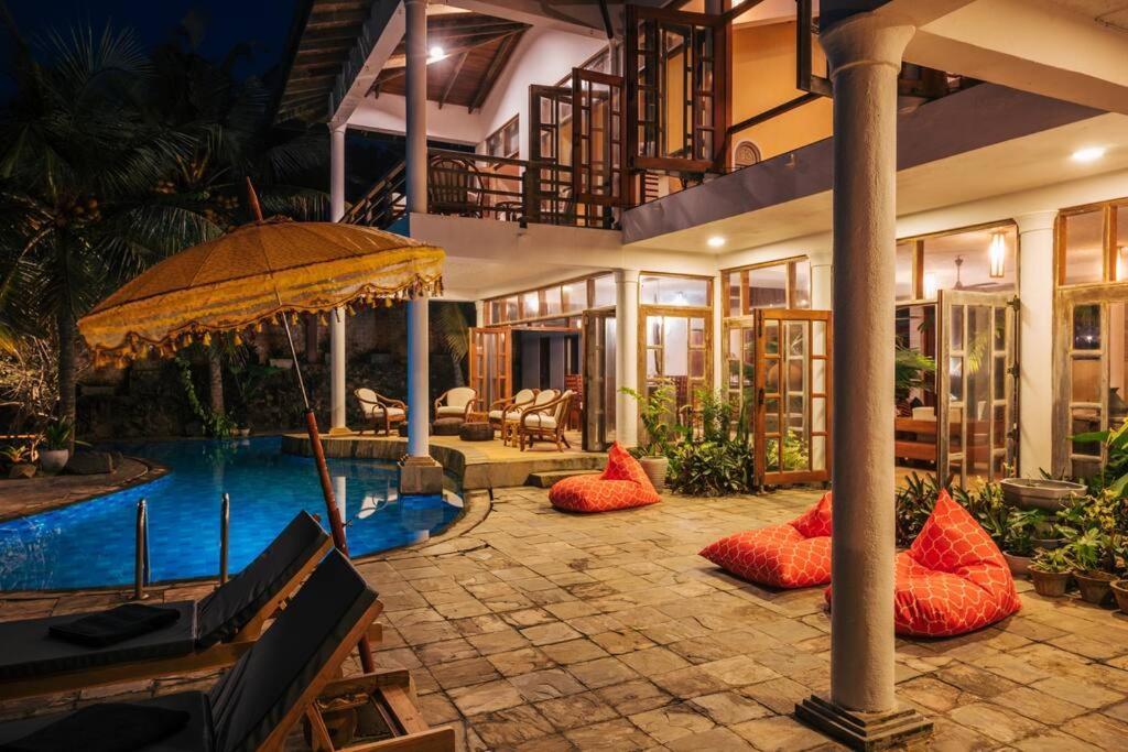 Santi Beach House With Pool & Beach เวลิกามา ภายนอก รูปภาพ